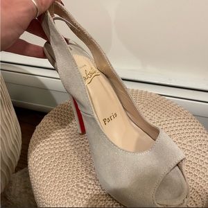 Christian Louboutin Size 8 Peep Toe Heel